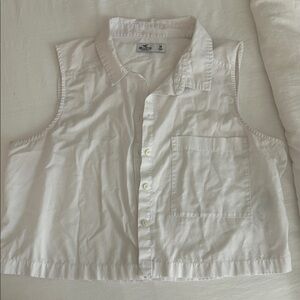 Hollister White Sleeveless Button-Down Crop Shirt